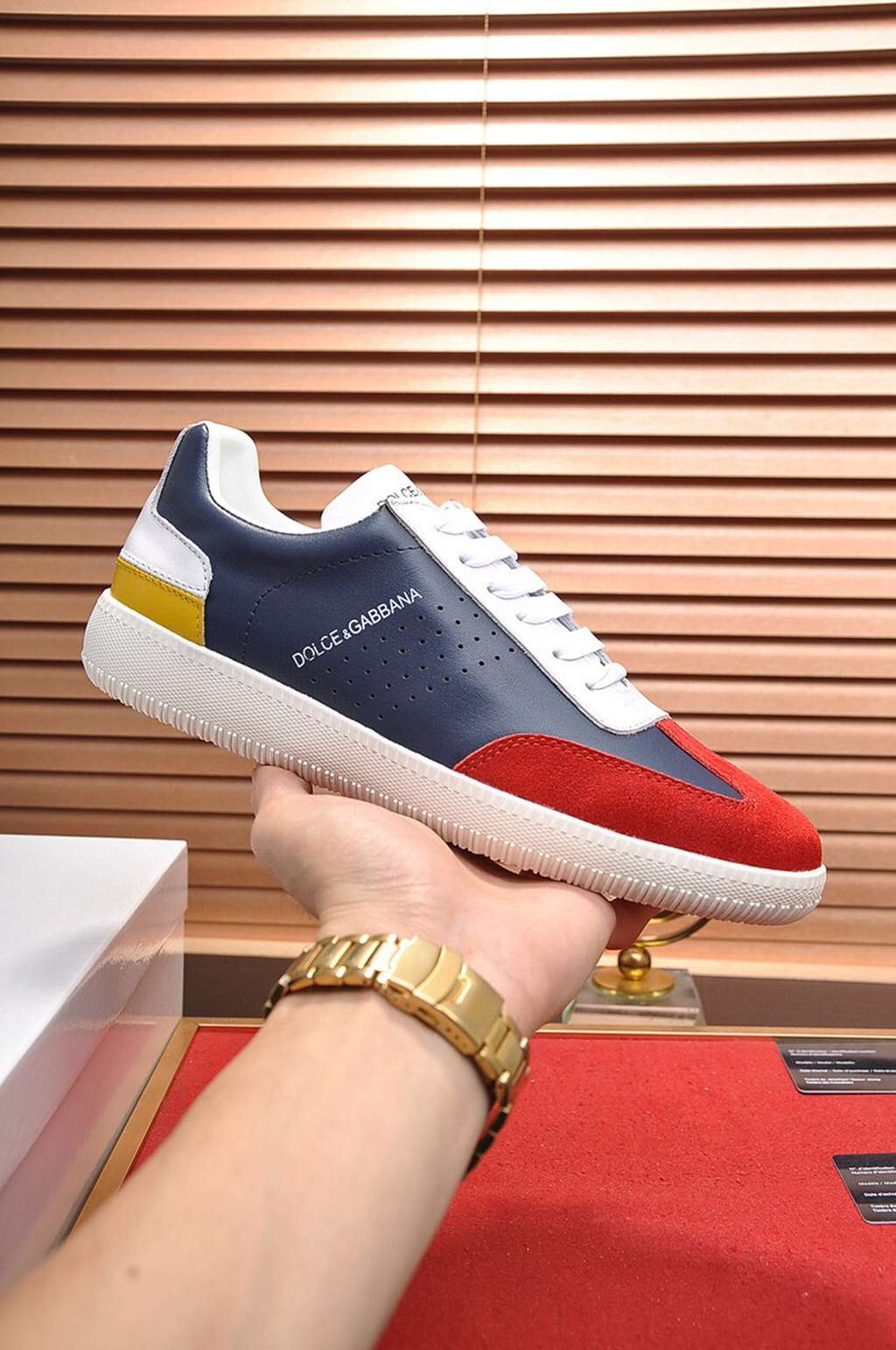 D*G sneaker